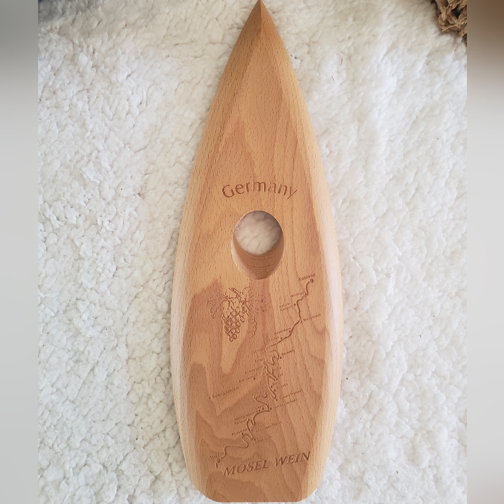 Germany Natural Wood Wine Bottle Holder Wooden Balancer Embosed Engraving